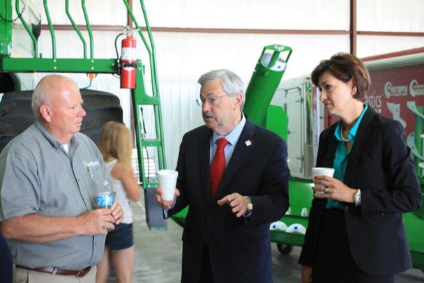 Branstad Tours Lundell Plastics Corp