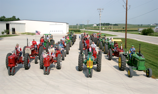 Tractor Riders Tour Lundell Plastics